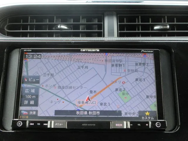 アクア（トヨタ）の車両写真