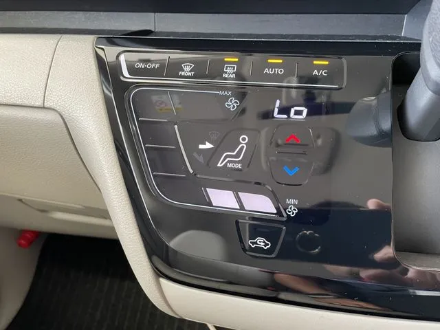 ルークス（ニッサン）の車両写真