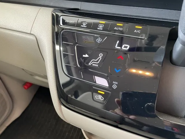 ルークス（ニッサン）の車両写真