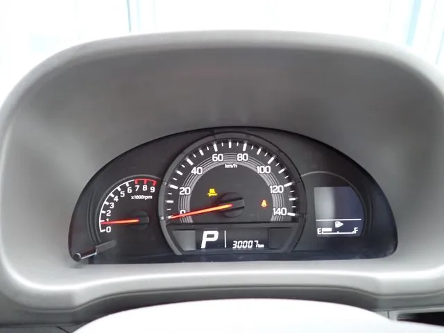 エブリイバン（スズキ）の車両写真