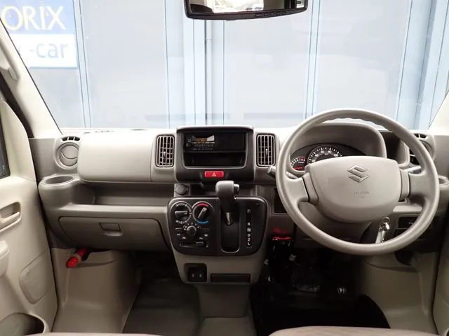 エブリイバン（スズキ）の車両写真