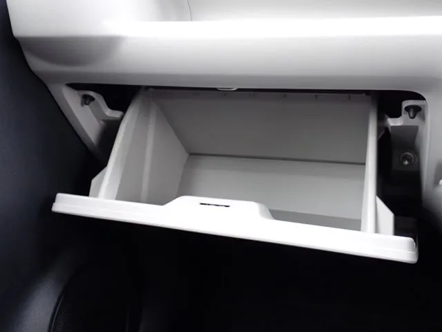 ダイハツ　ミラ　イース