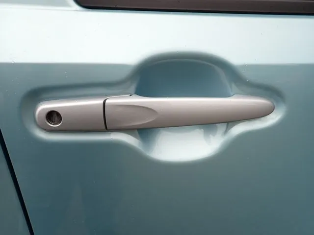 ダイハツ　ミラ　イース