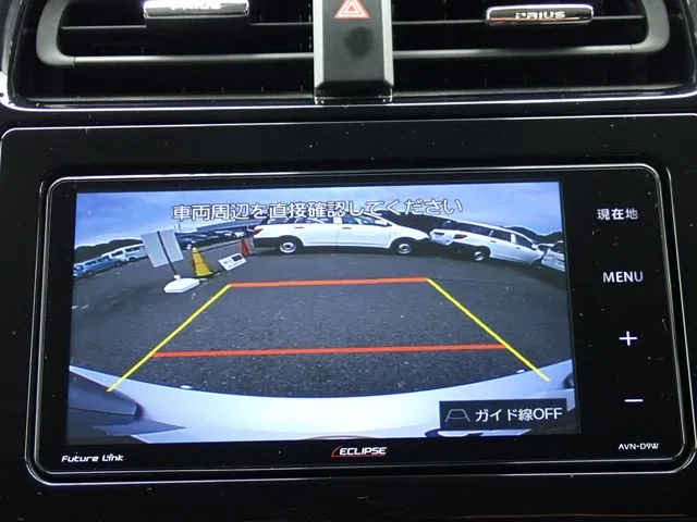 プリウス（トヨタ）の車両写真