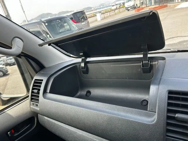 ハイエースバン　１．１５ｔ　２ＷＤ（トヨタ）の車両写真