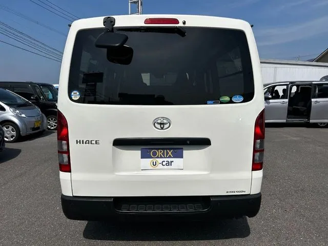 ハイエースバン　１．１５ｔ　２ＷＤ（トヨタ）の車両写真