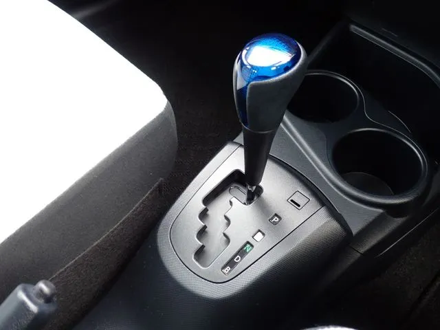 アクア（トヨタ）の車両写真