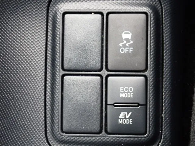 アクア（トヨタ）の車両写真