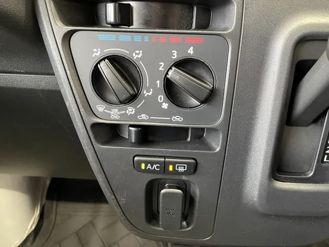 ハイゼットカーゴ（ダイハツ）の車両写真