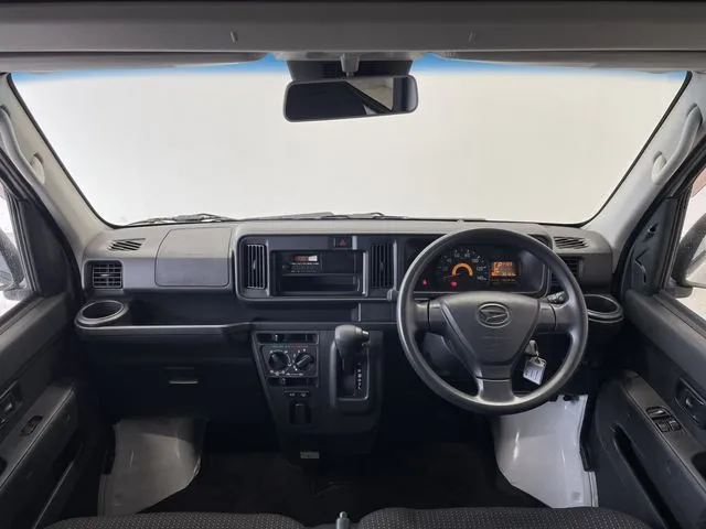 ハイゼットカーゴ（ダイハツ）の車両写真