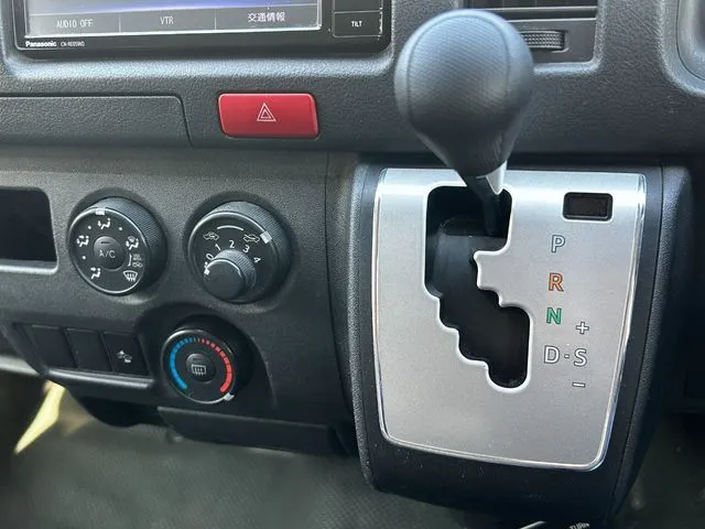 レジアスエースバン　１．１５ｔ　２ＷＤ（トヨタ）の車両写真