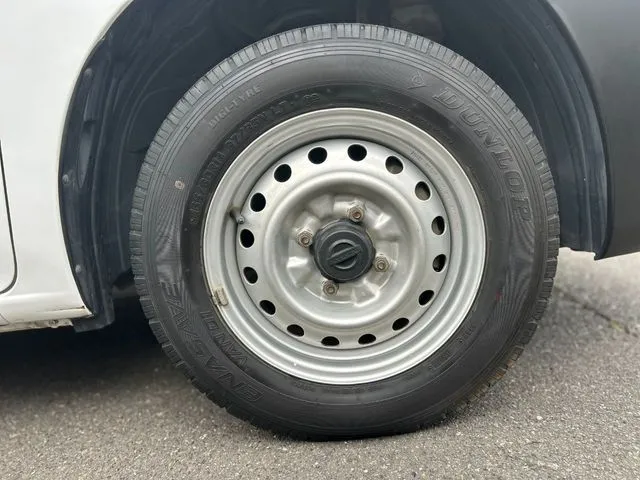 ＮＶ２００バネットバン（ニッサン）の車両写真