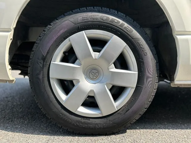 ハイエースバン　２ＷＤ（トヨタ）の車両写真