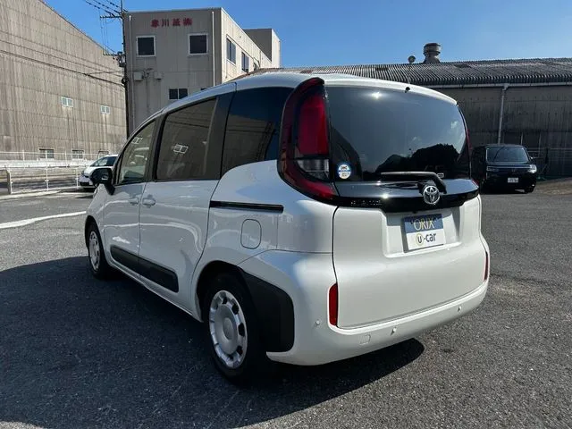 シエンタ（トヨタ）の車両写真