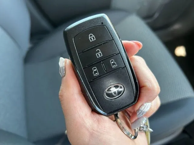 シエンタ（トヨタ）の車両写真