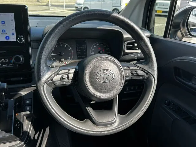 シエンタ（トヨタ）の車両写真