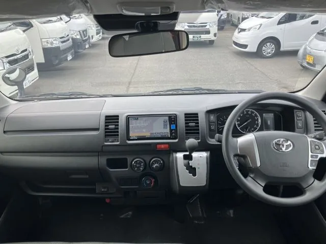 ハイエースバン　１．１５ｔ　２ＷＤ（トヨタ）の車両写真