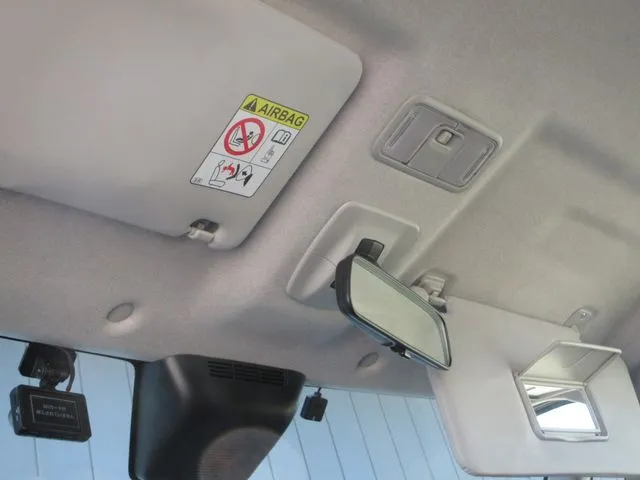 トール　４ＷＤ（ダイハツ）の車両写真