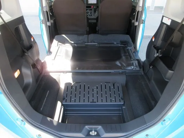 トール　４ＷＤ（ダイハツ）の車両写真