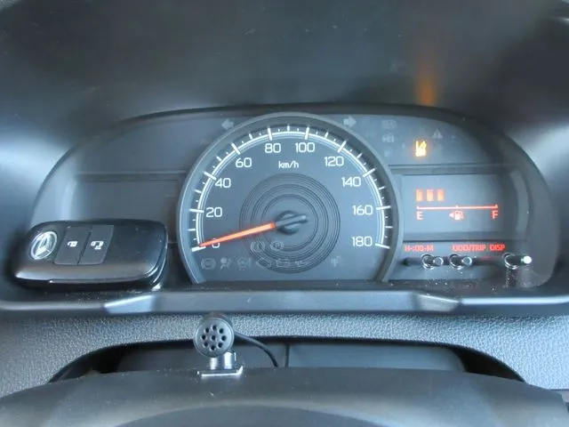 トール　４ＷＤ（ダイハツ）の車両写真