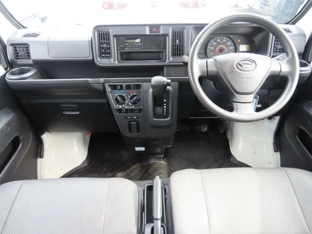 ハイゼットカーゴ（ダイハツ）の車両写真