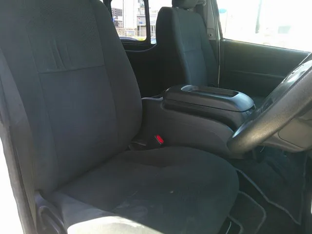 ハイエースバン　４ＷＤ（トヨタ）の車両写真