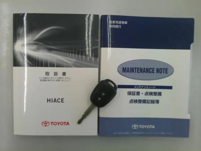ハイエースバン　４ＷＤ（トヨタ）の車両写真