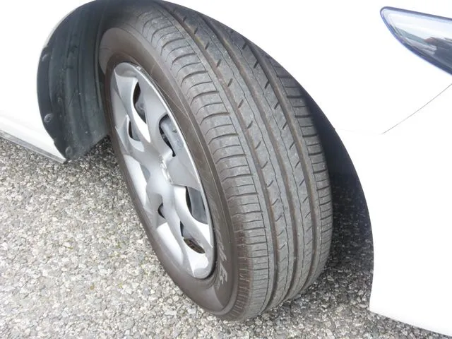 ＭＡＺＤＡ３　セダン（マツダ）の車両写真