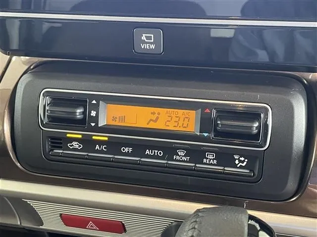 スペーシア　ギア（スズキ）の車両写真