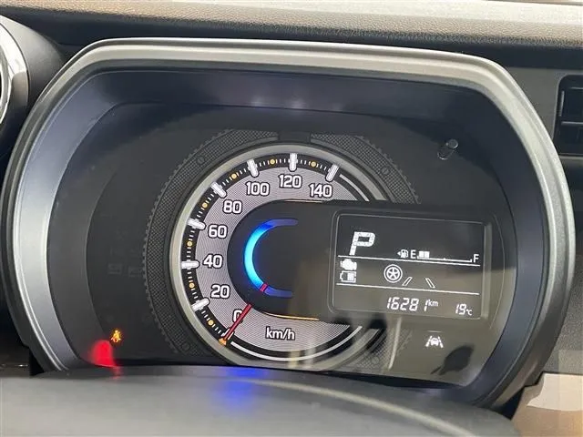 スペーシア　ギア（スズキ）の車両写真