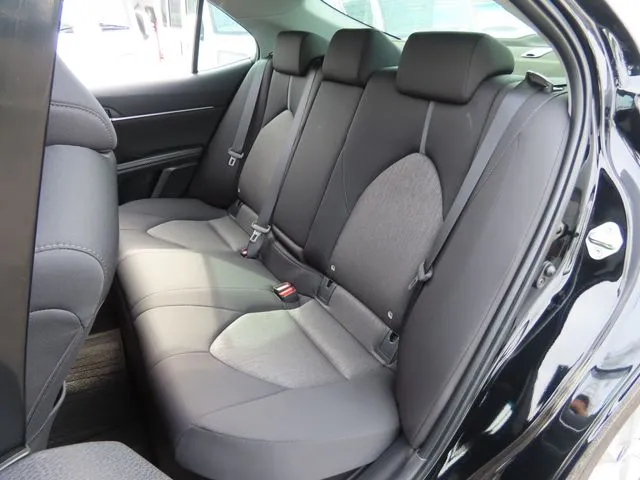 カムリ　ハイブリッド（トヨタ）の車両写真