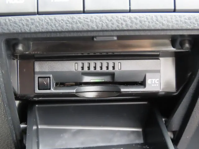 カムリ　ハイブリッド（トヨタ）の車両写真