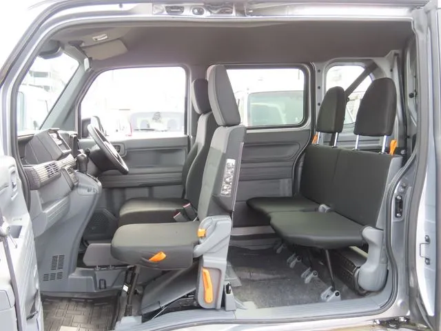 Ｎ－ＶＡＮ　４ＷＤ（ホンダ）の車両写真