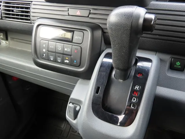 Ｎ－ＶＡＮ　４ＷＤ（ホンダ）の車両写真