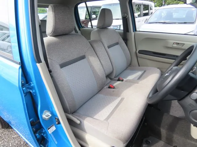 パッソ（トヨタ）の車両写真