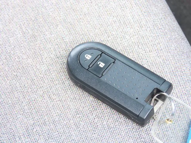 パッソ（トヨタ）の車両写真