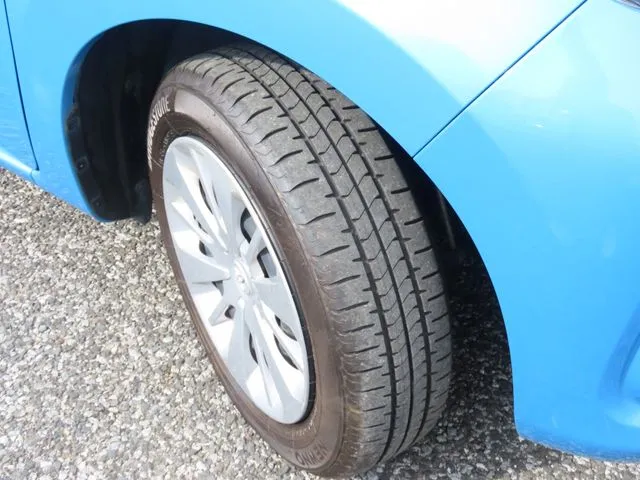 パッソ（トヨタ）の車両写真