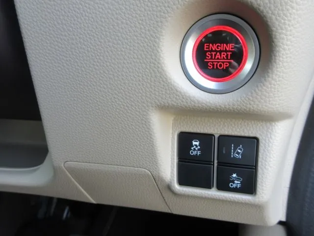 Ｎ　ＢＯＸ（ホンダ）の車両写真