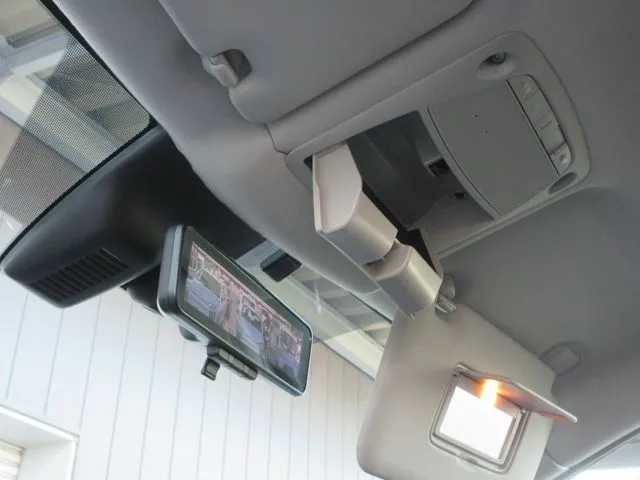 エクストレイル　ハイブリッド　２ＷＤ（ニッサン）の車両写真