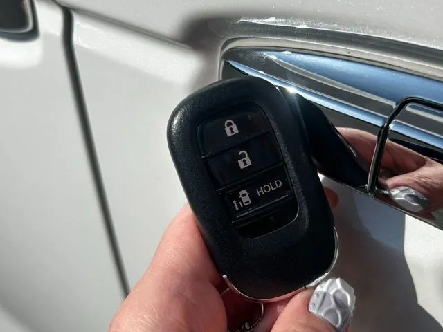 Ｎ　ＢＯＸ　カスタム（ホンダ）の車両写真