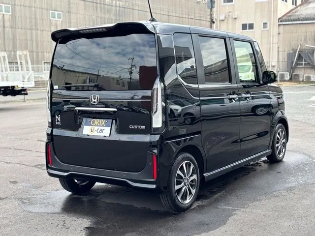 Ｎ　ＢＯＸ　カスタム（ホンダ）の車両写真