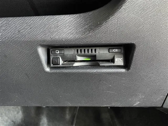 アクア（トヨタ）の車両写真