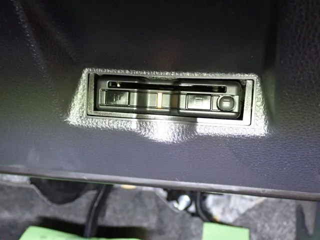 トヨタ　ヤリス　ハイブリッド