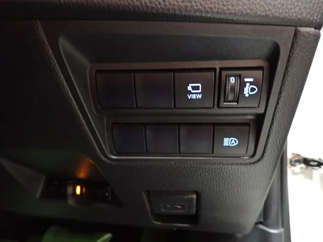 トヨタ　ヤリス　ハイブリッド