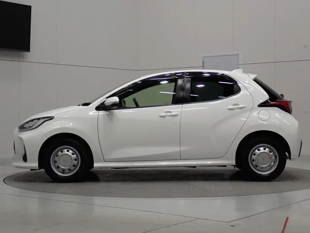 トヨタ　ヤリス　ハイブリッド