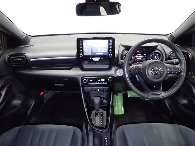 トヨタ　ヤリス　ハイブリッド