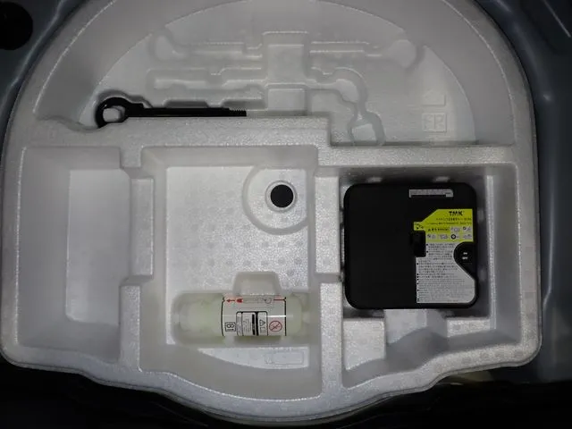 トヨタ　ヤリス　ハイブリッド