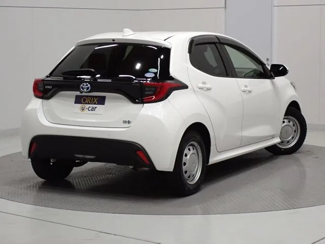 トヨタ　ヤリス　ハイブリッド