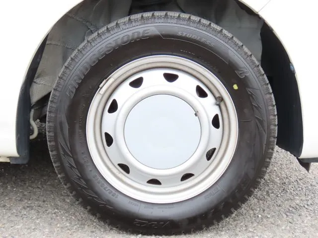 ミラ　イース（ダイハツ）の車両写真