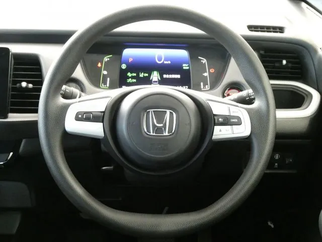 ホンダ　フィット　ｅ：ＨＥＶ